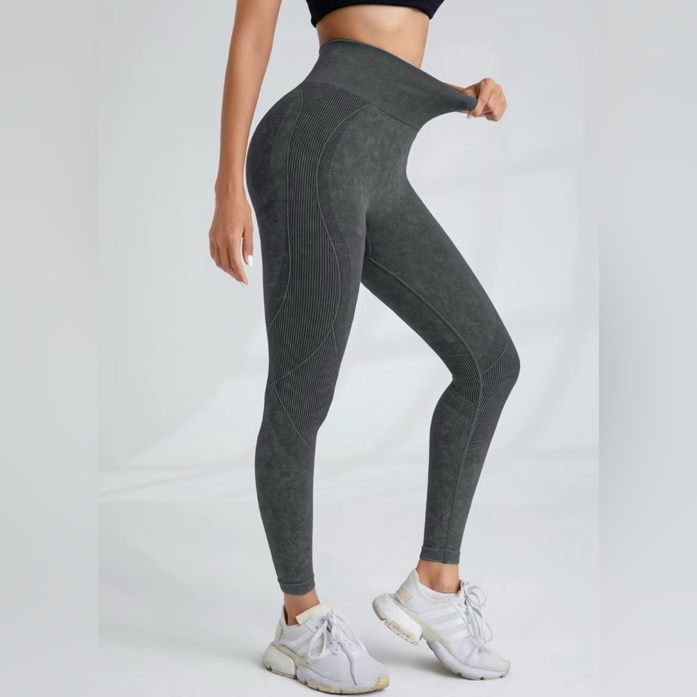 NEW Gym.Minute Seamless Scrunch Leggings